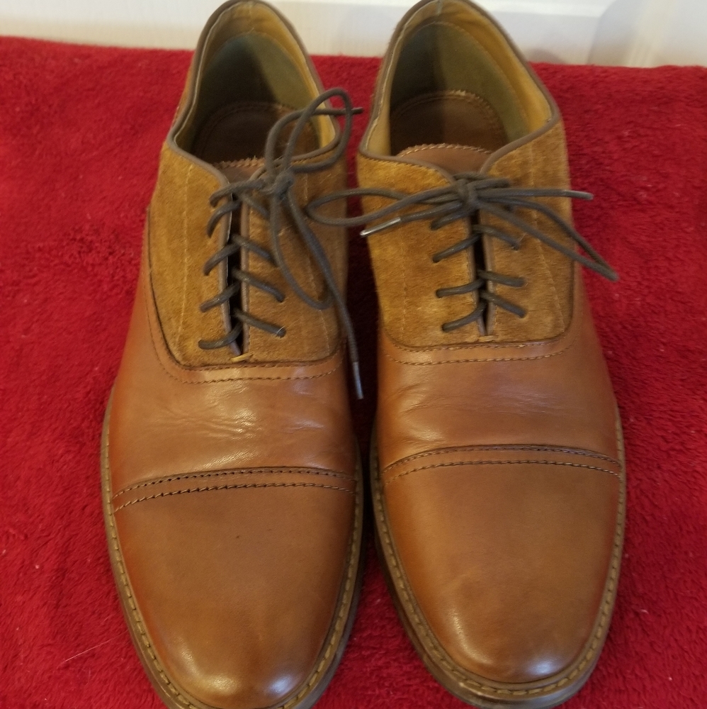 Brown dress shoes. Leather & suede